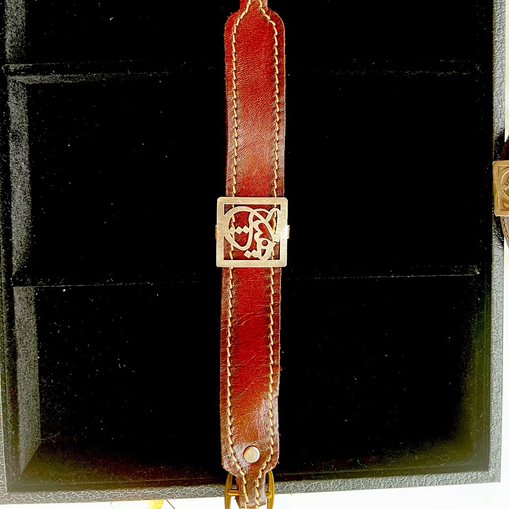 silver/ leather bracelet